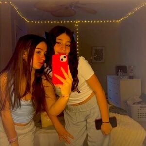 Meet your Posher, Alexandra